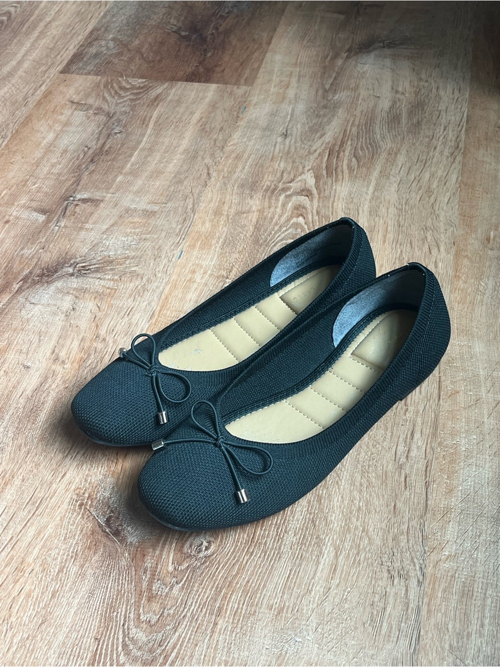 Kelly & Katie Black Textured Ballet Flats with Bow Detail